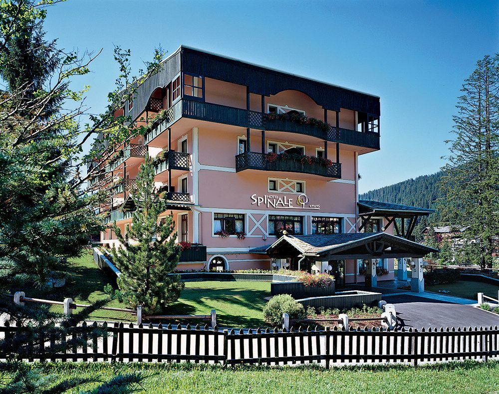 Hotel Spinale Мадонна-ди-Кампильо Экстерьер фото